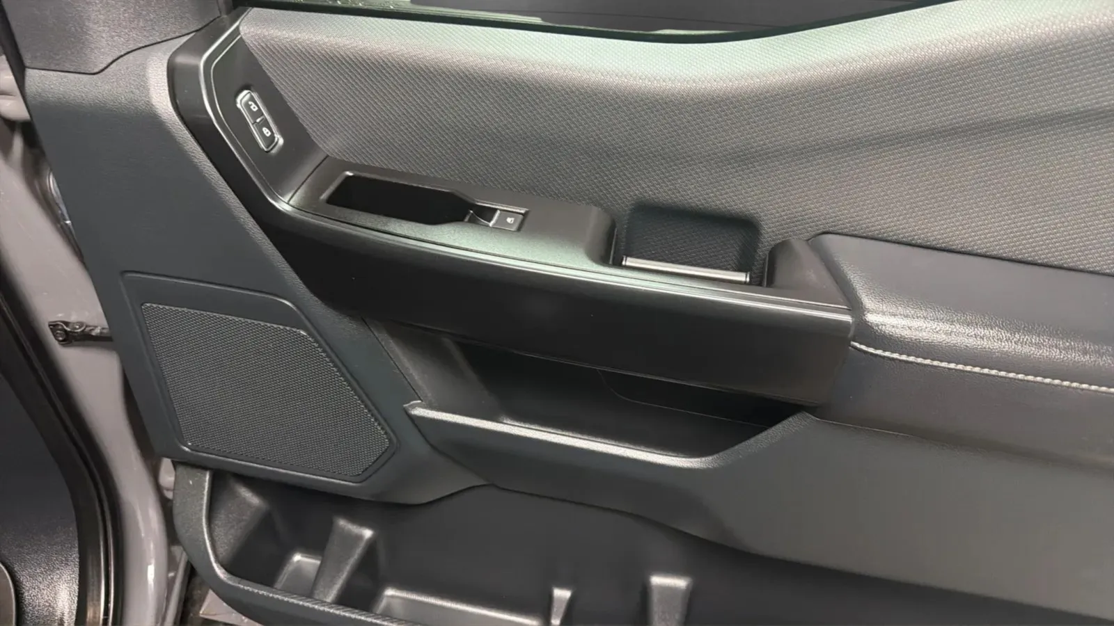 Ford F-150 photo 17