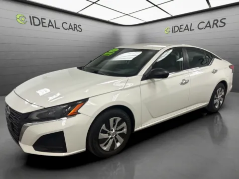 White 2024 Nissan Altima 2.5 S for sale in Mesa, AZ
