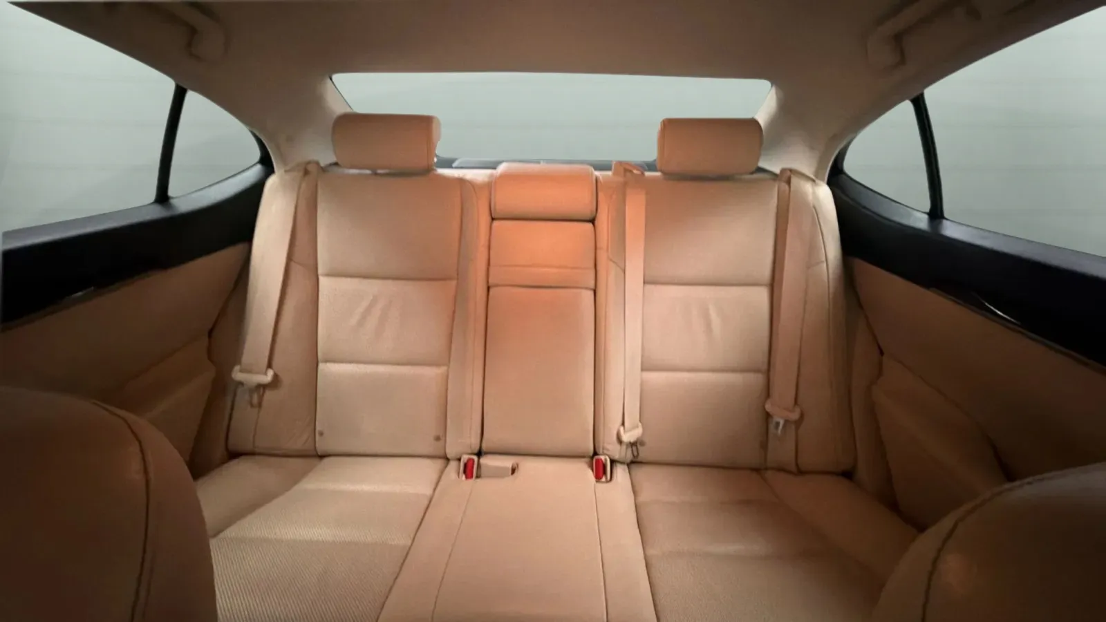 Lexus ES photo 21