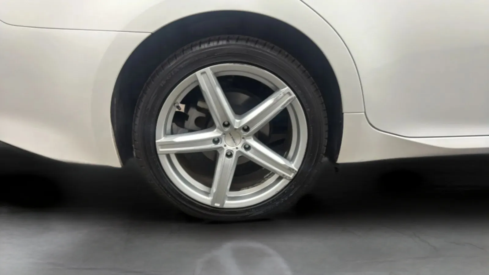 Lexus ES photo 28
