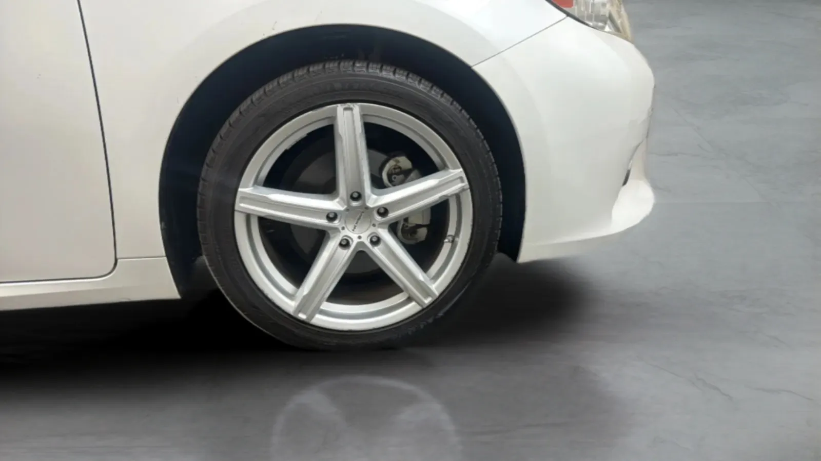 Lexus ES photo 27