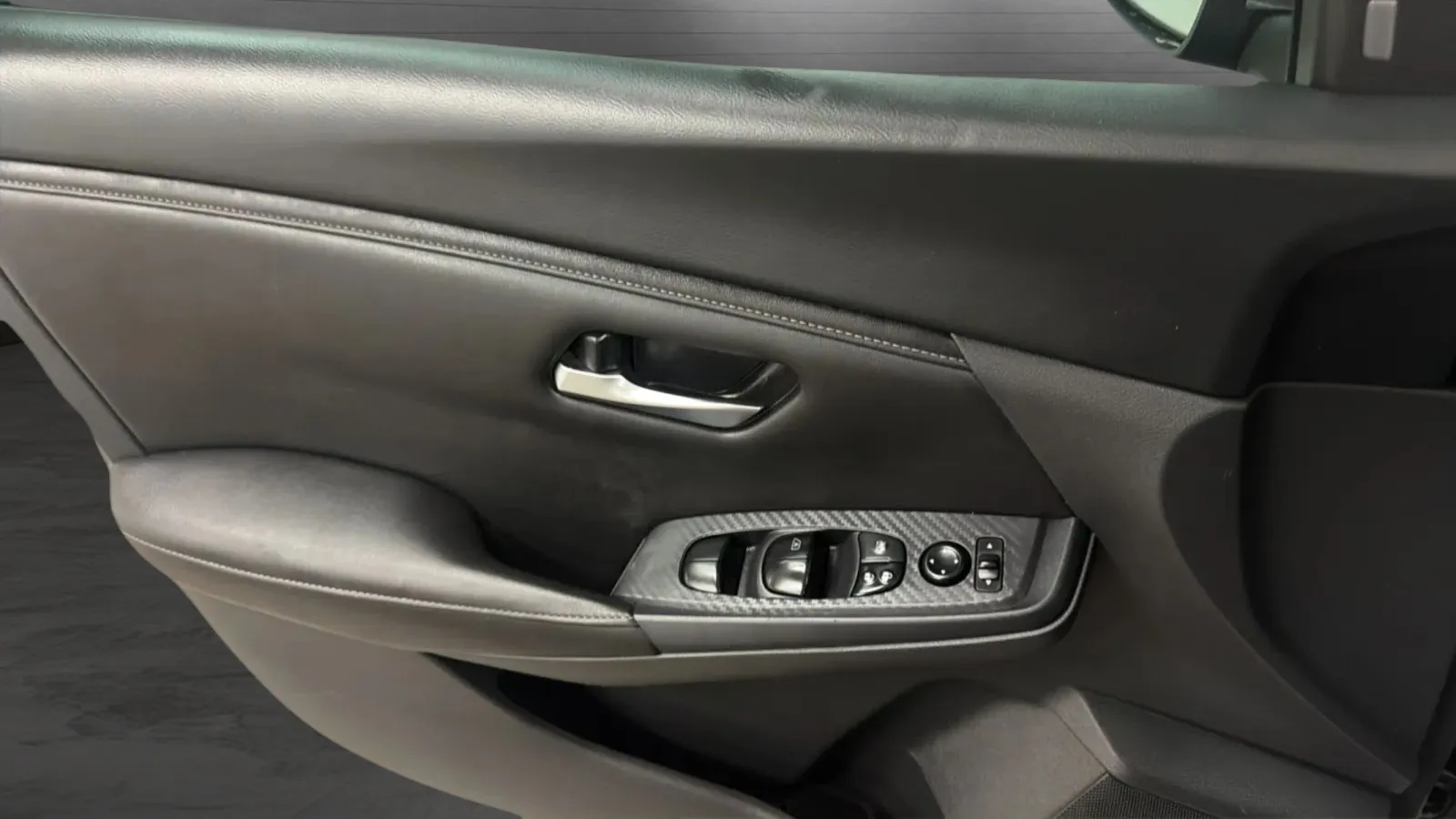 Nissan Sentra photo 16