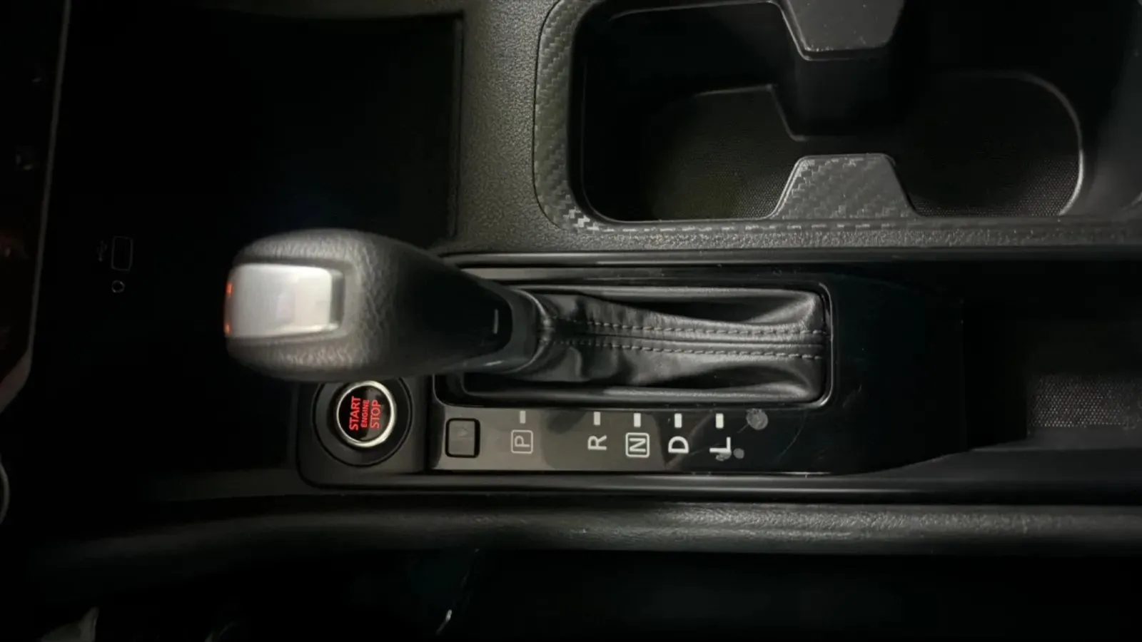 Nissan Sentra photo 12