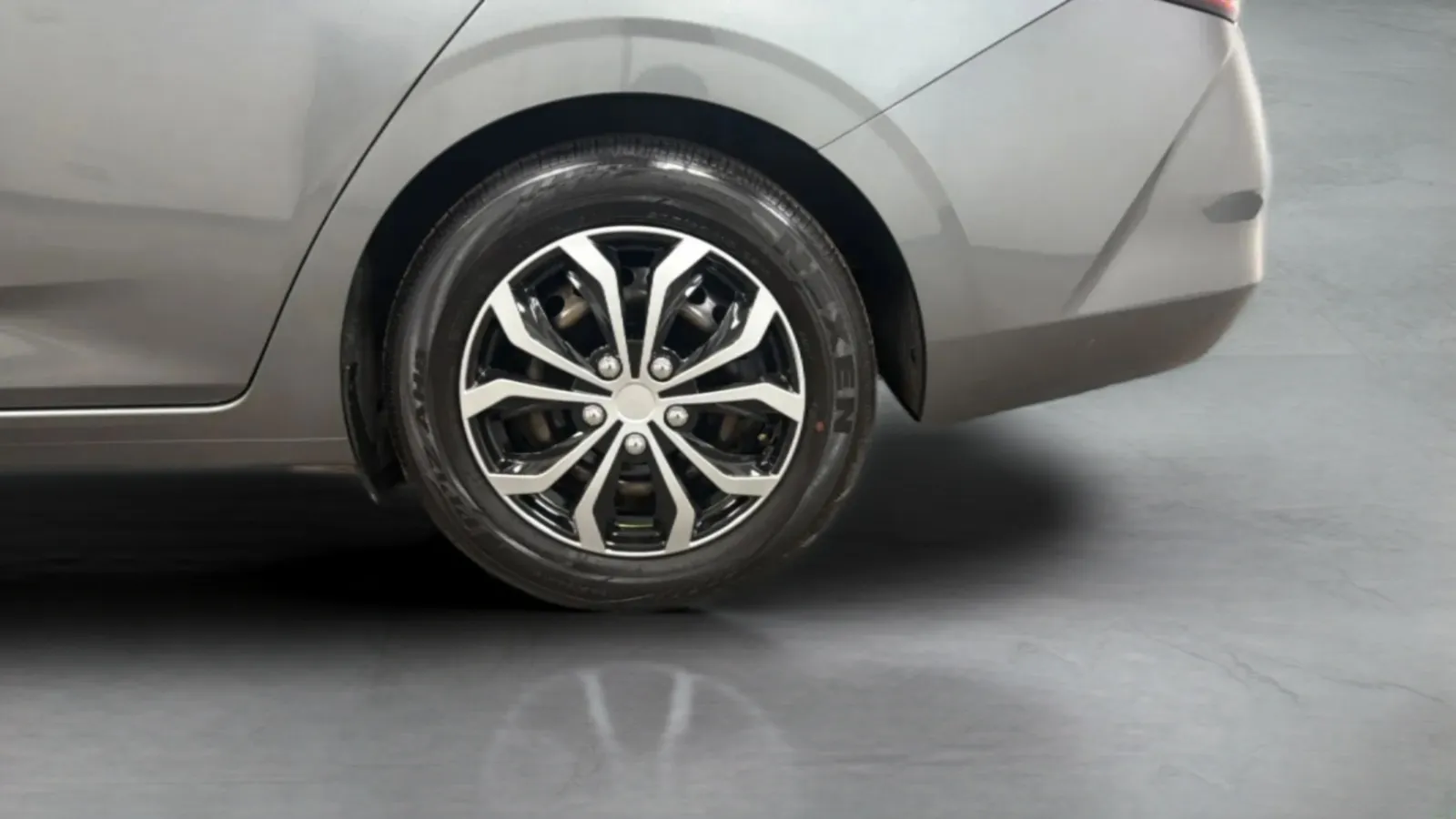 Nissan Sentra photo 28