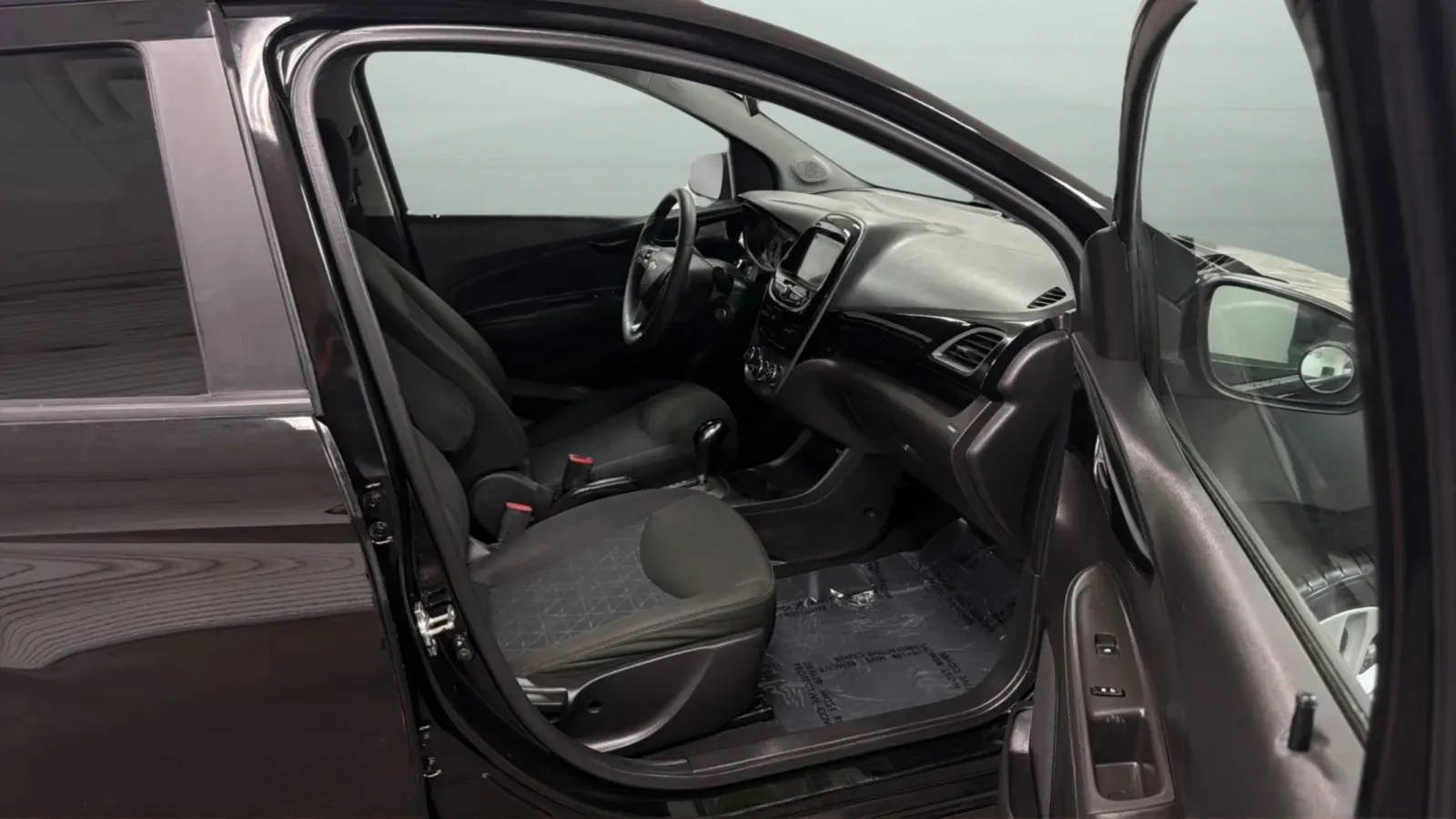 Chevrolet Spark photo 21