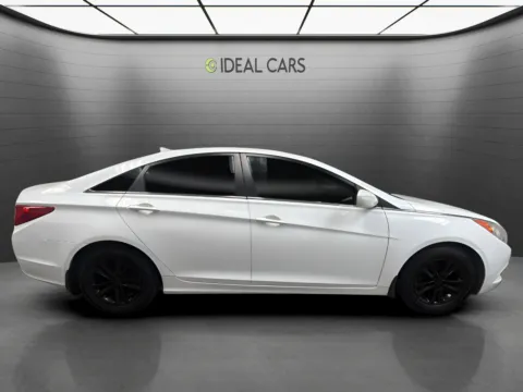 More photos of 2013 Hyundai SONATA GLS at Ideal Cars - at Alma School Rd, AZ
