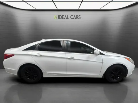 More photos of 2013 Hyundai SONATA GLS at Ideal Cars - at Alma School Rd, AZ
