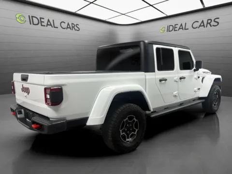 More photos of 2022 Jeep Gladiator Mojave at Ideal Cars - at Alma School Rd, AZ