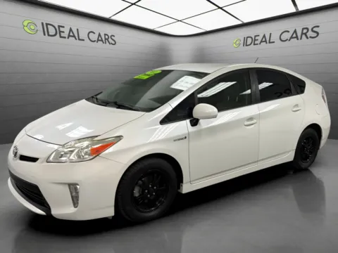 White 2015 Toyota Prius Two for sale in Mesa, AZ