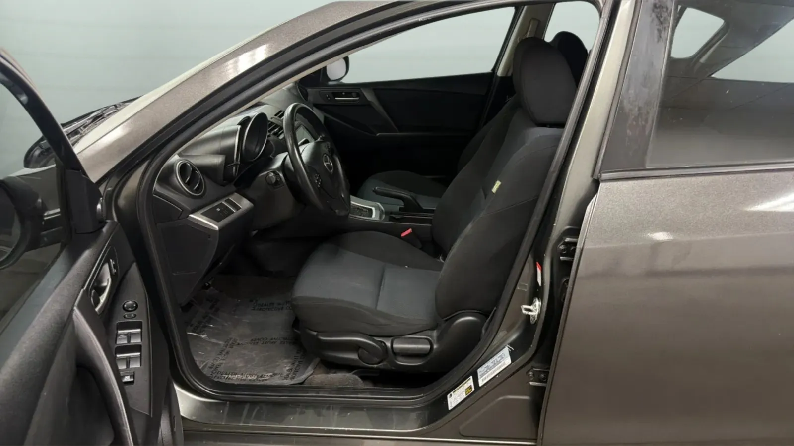 Mazda Mazda3 photo 19