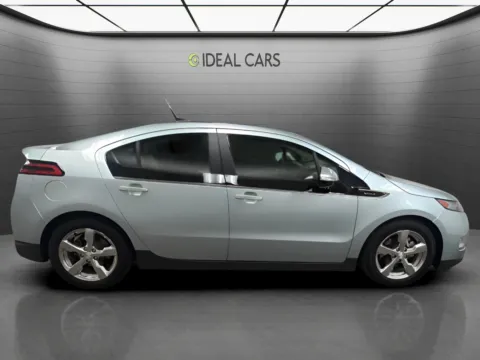 More photos of 2012 Chevrolet Volt Premium at Ideal Cars - at Alma School Rd, AZ