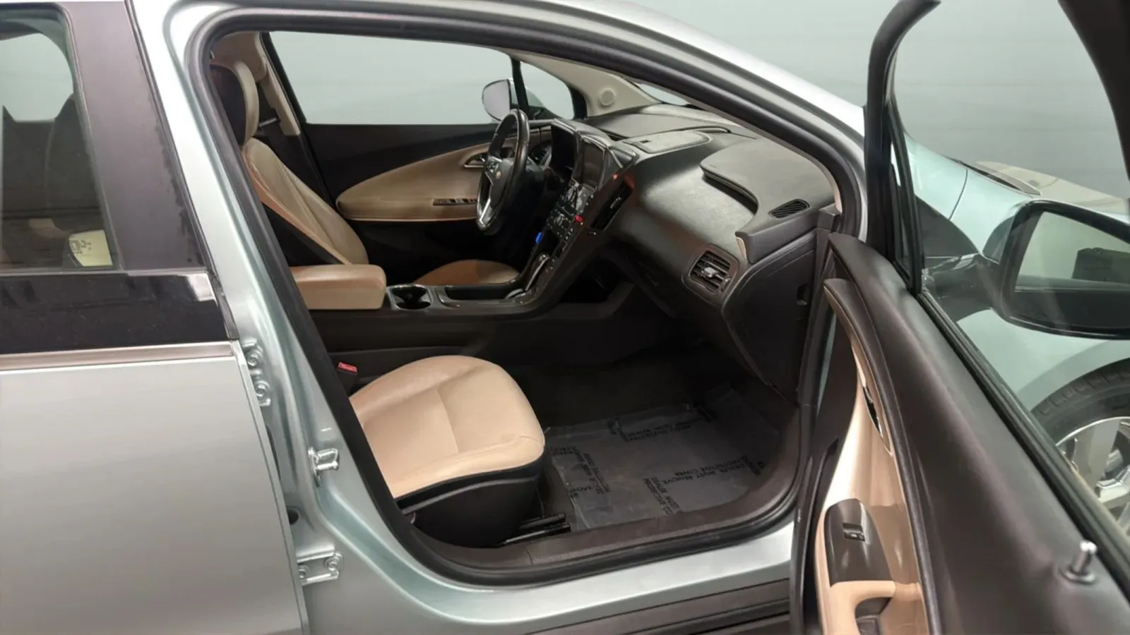 Chevrolet Volt photo 22