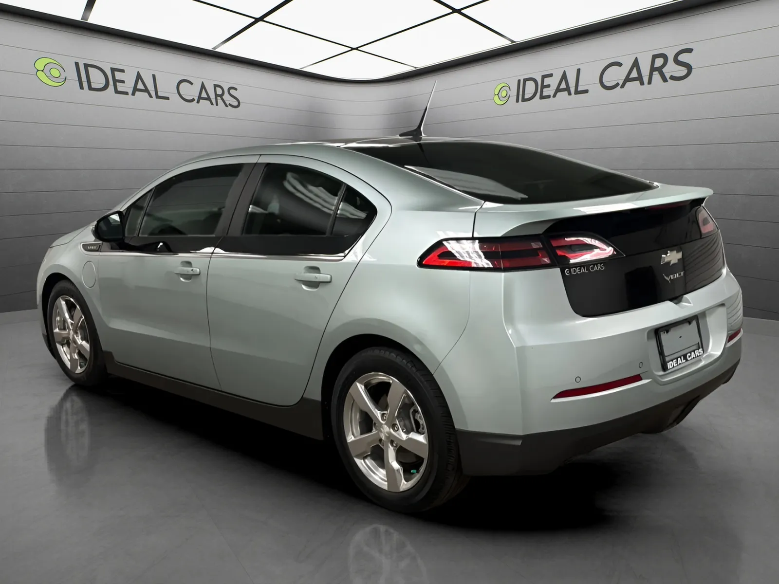 Chevrolet Volt photo 7