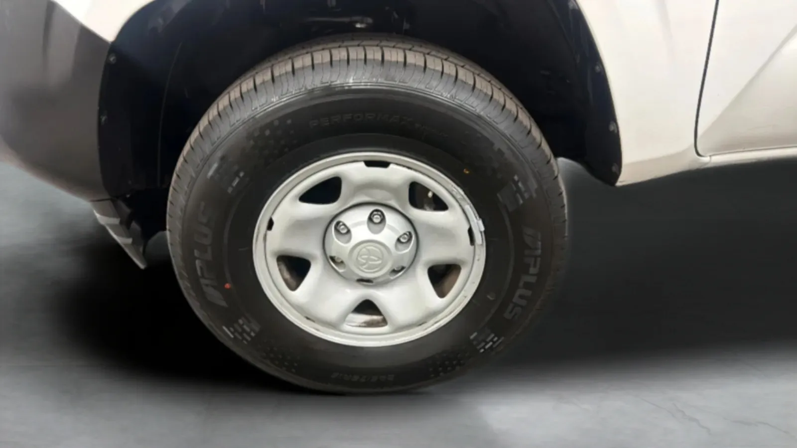 Toyota Tacoma photo 29
