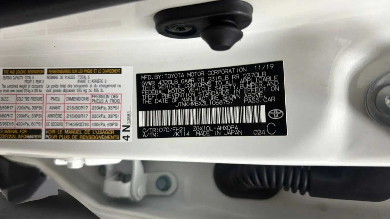 Toyota C-HR photo 23