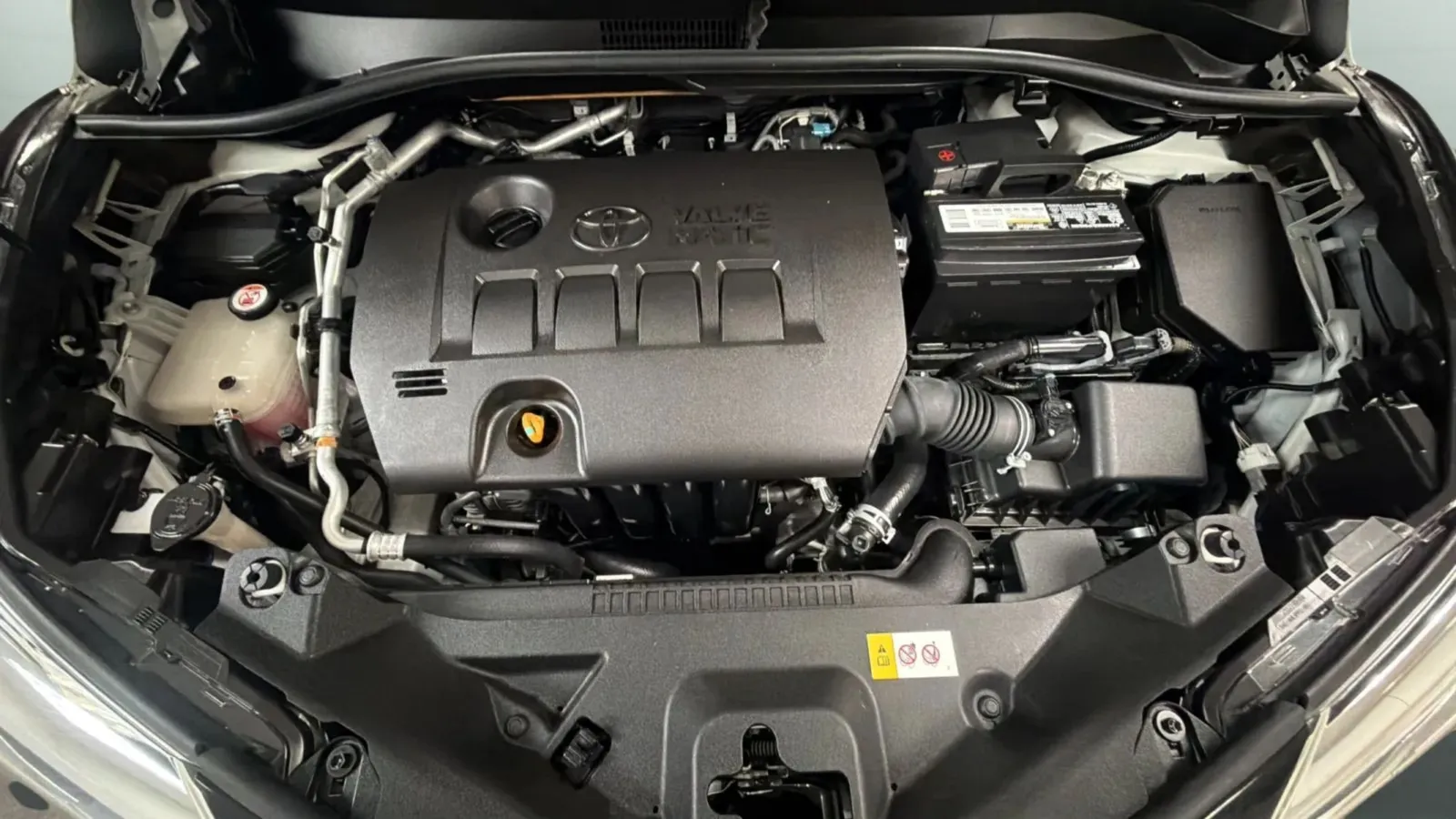 Toyota C-HR photo 22