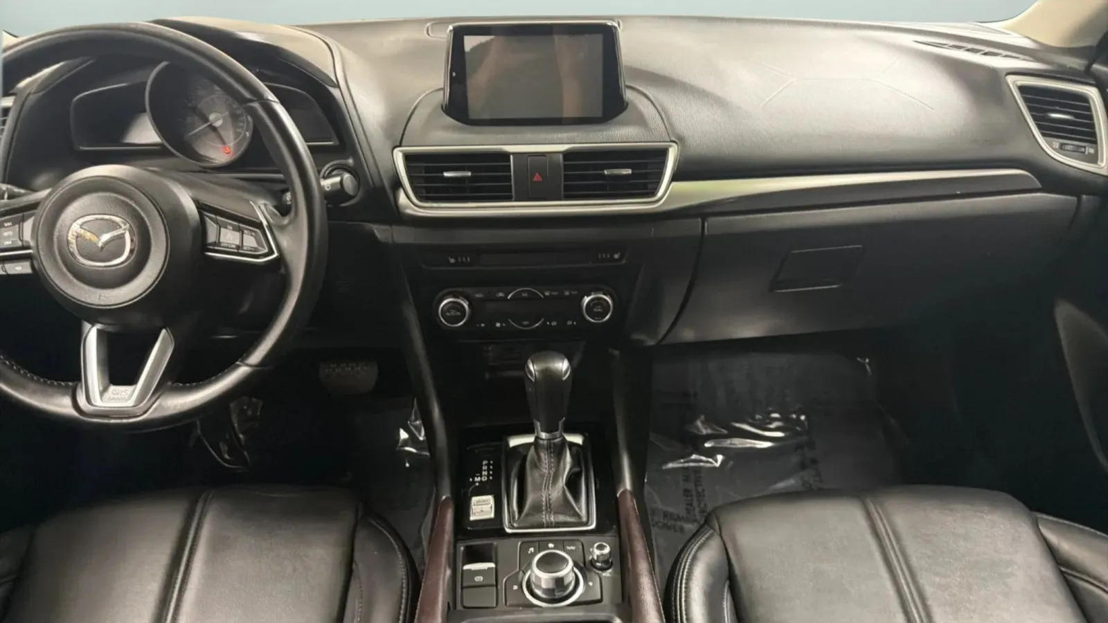 Mazda Mazda3 photo 16