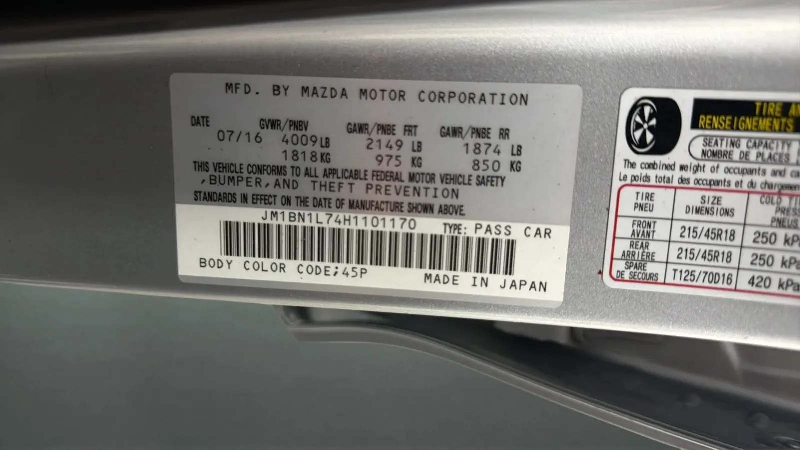 Mazda Mazda3 photo 24
