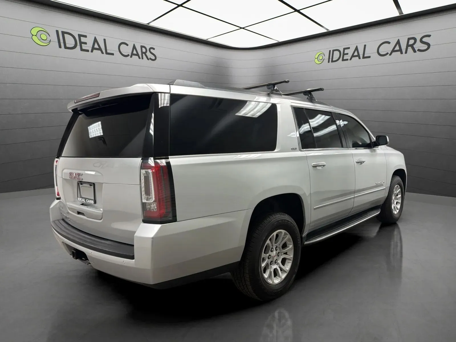 GMC Yukon XL photo 5