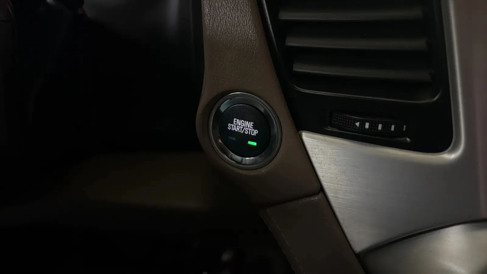 GMC Yukon XL photo 15
