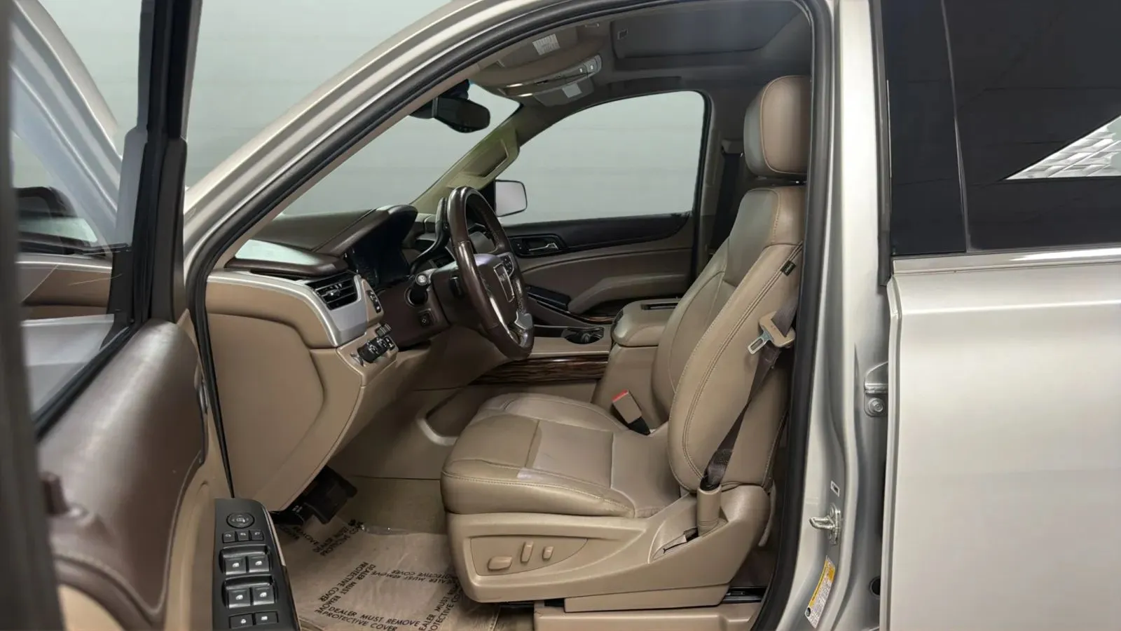 GMC Yukon XL photo 21