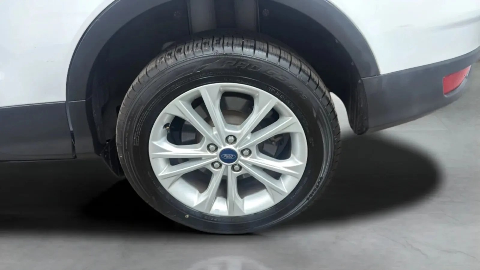 Ford Escape photo 27