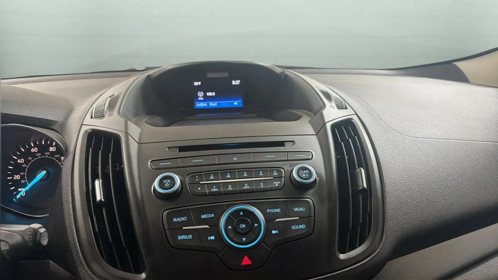 Ford Escape photo 14