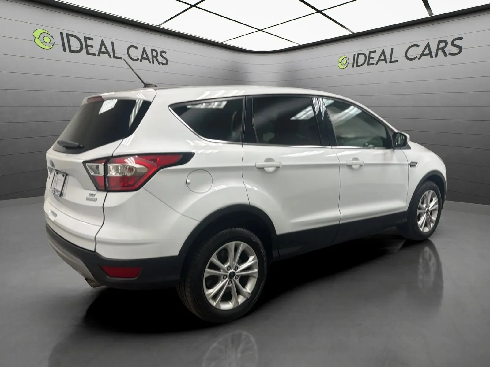 Ford Escape photo 5