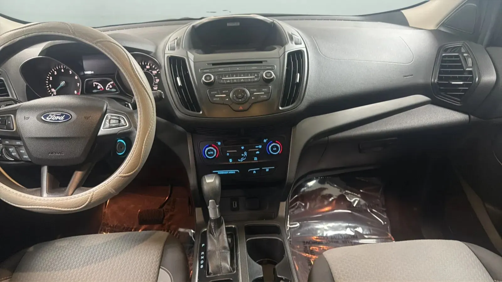 Ford Escape photo 16