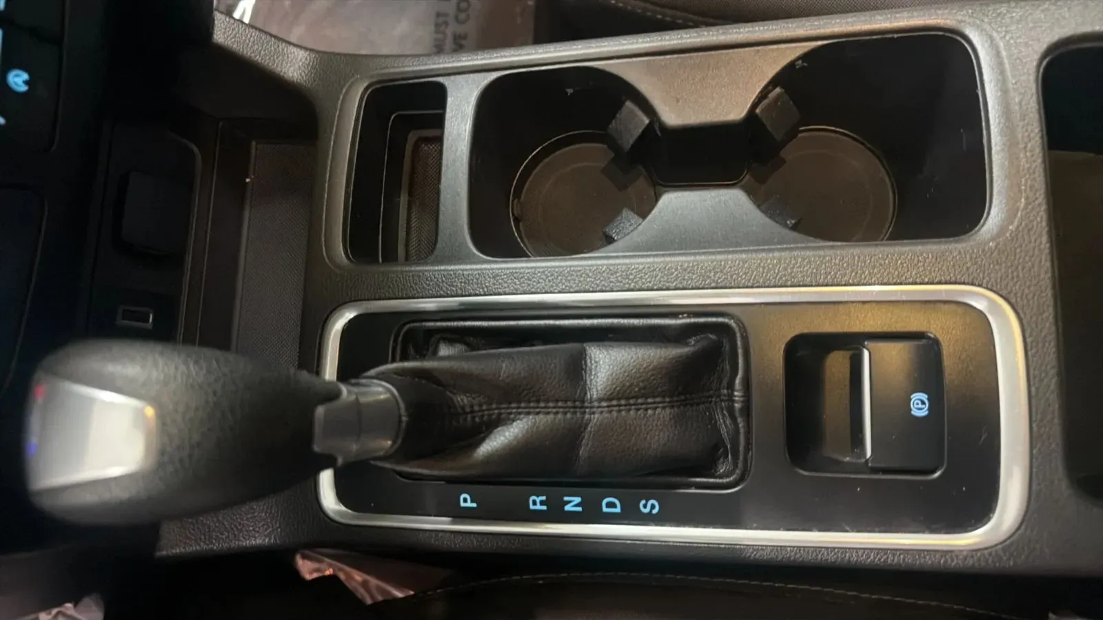 Ford Escape photo 13