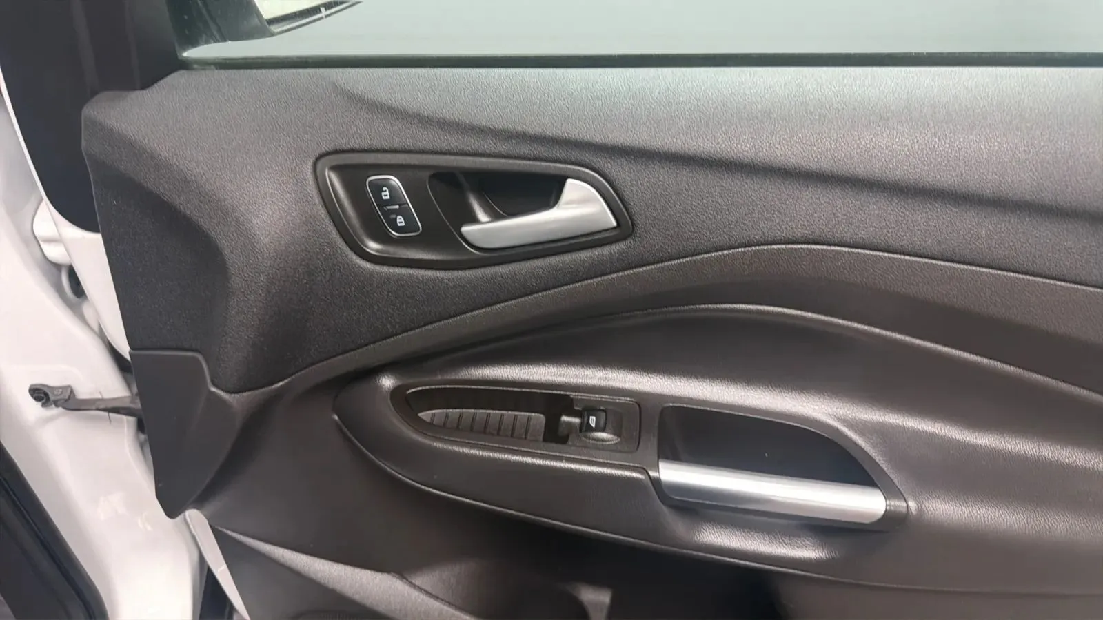 Ford Escape photo 18