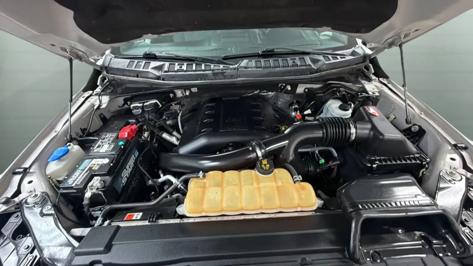 Ford F-150 photo 23