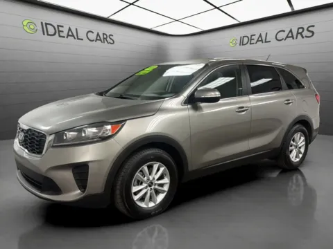 Silver 2019 Kia Sorento L for sale in Mesa, AZ