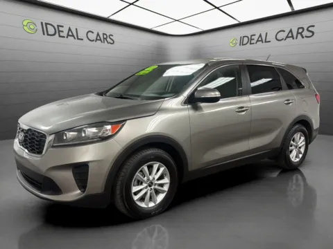 Silver 2019 Kia Sorento L for sale in Mesa, AZ