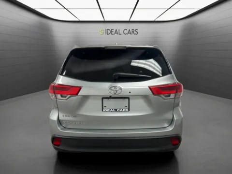 More photos of 2017 Toyota Highlander LE Plus at Ideal Cars - at Alma School Rd, AZ