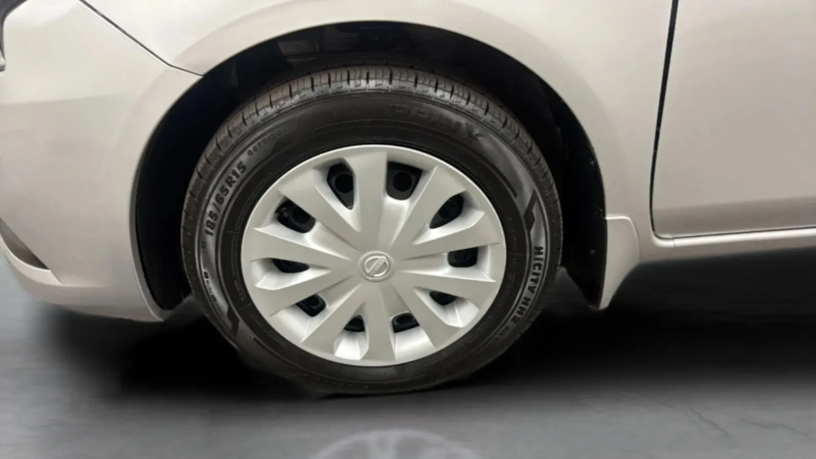 Nissan Versa photo 26