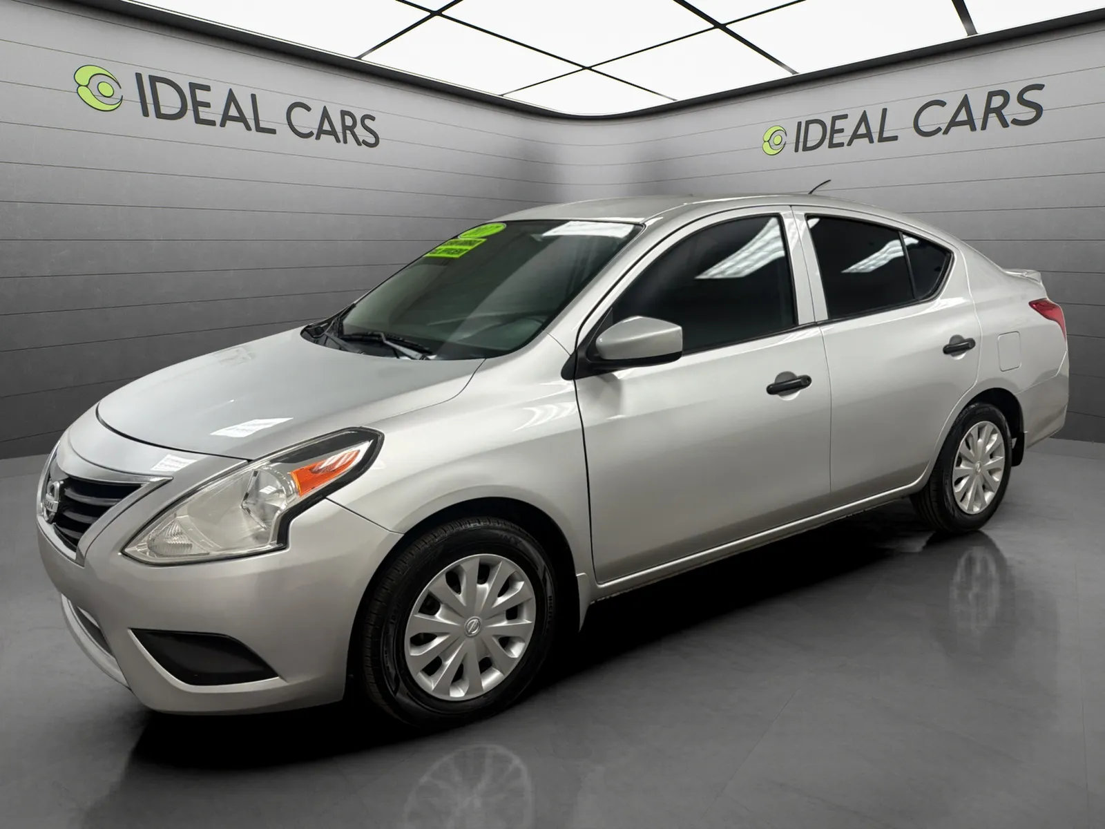 Silver 2017 Nissan Versa 1.6 S Plus for sale in Mesa, AZ
