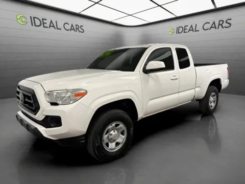 White 2022 Toyota Tacoma SR V6 for sale in Mesa, AZ