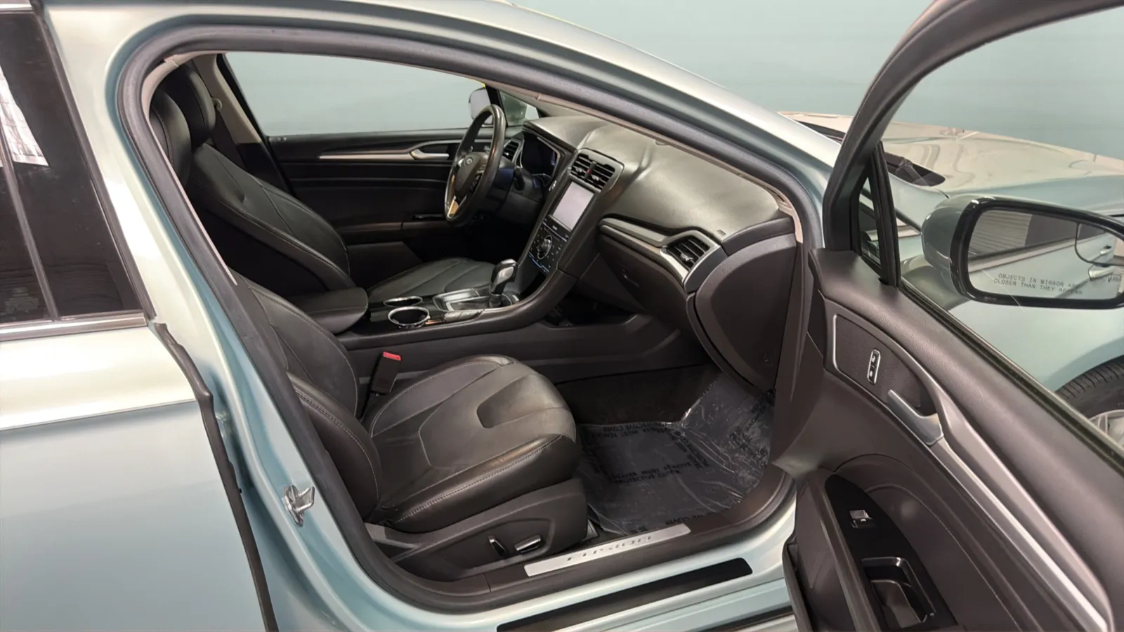 Ford Fusion photo 22