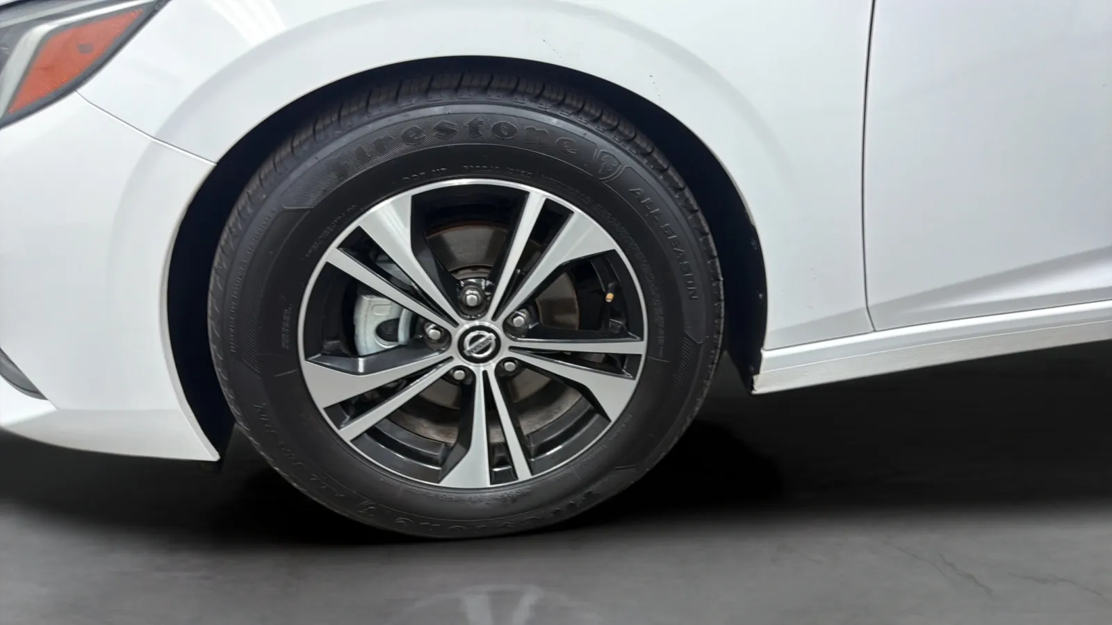 Nissan Sentra photo 28
