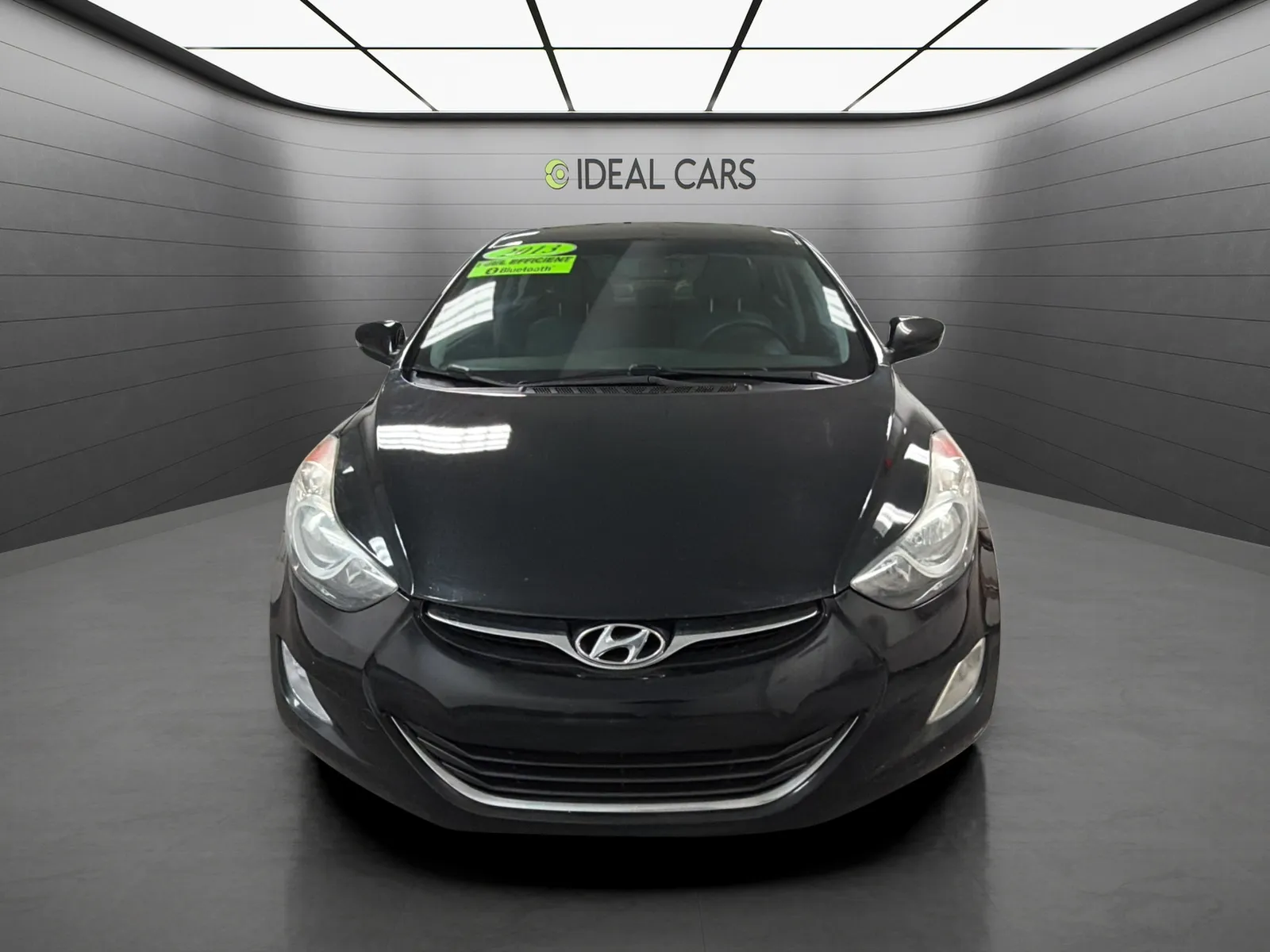 Hyundai Elantra photo 2