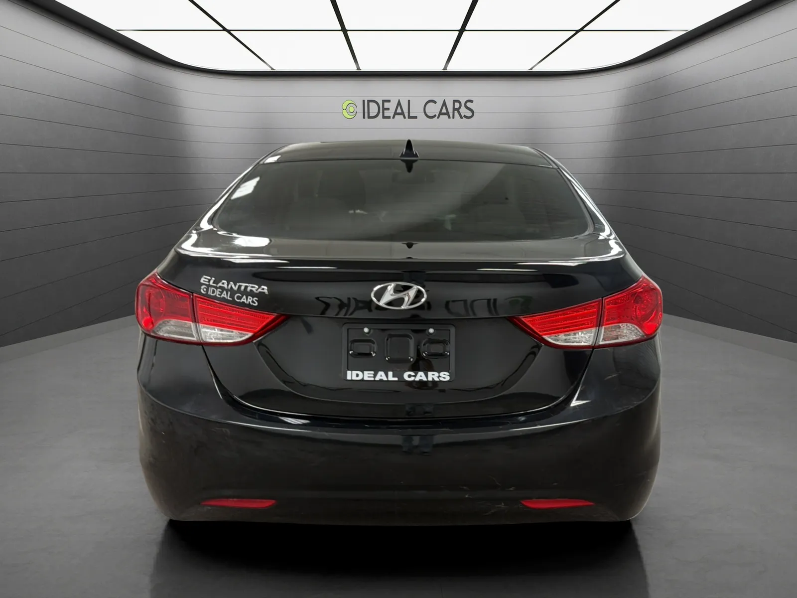 Hyundai Elantra photo 6