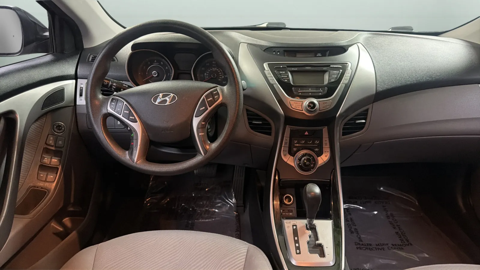 Hyundai Elantra photo 11