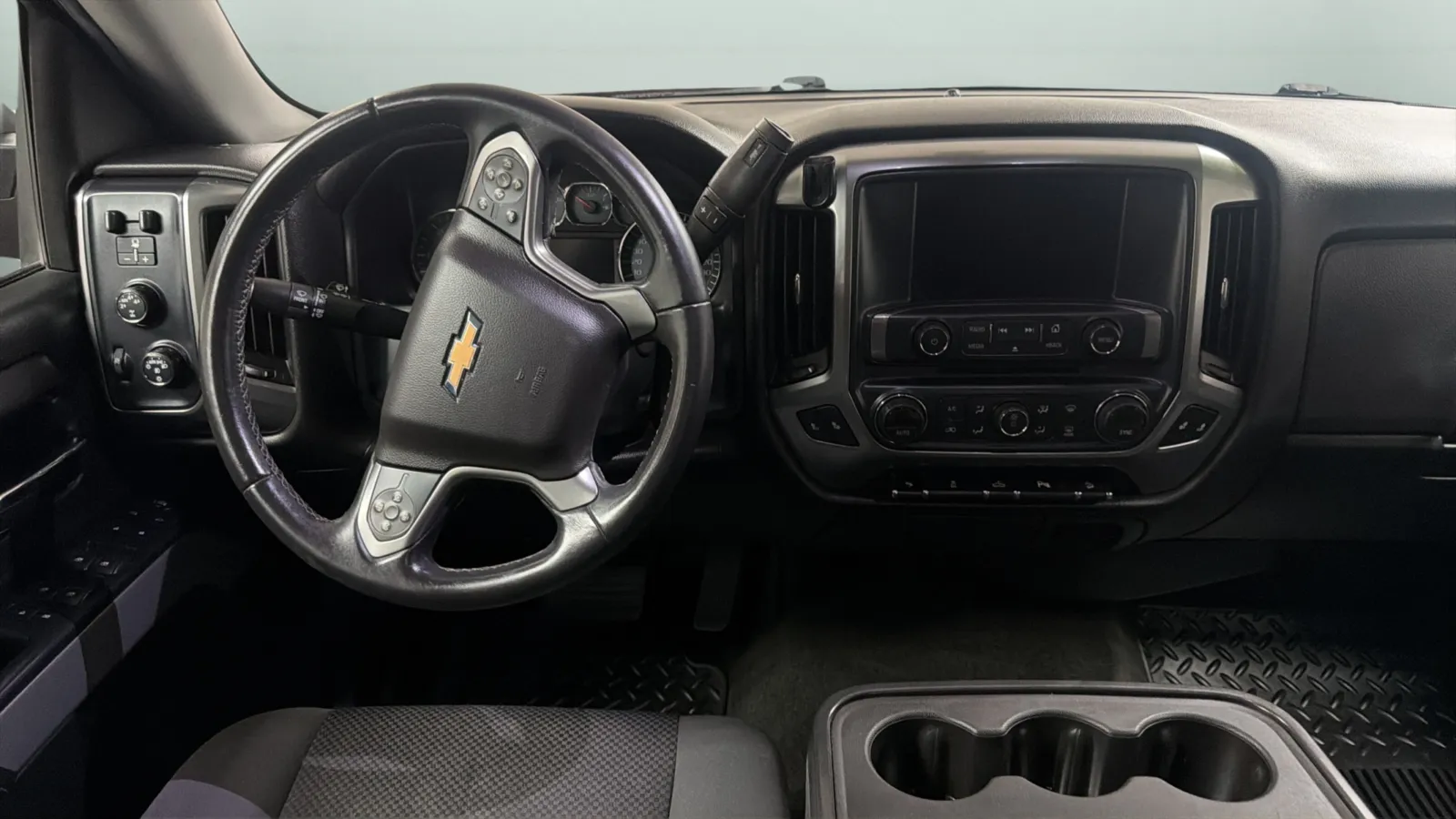 Chevrolet Silverado photo 10