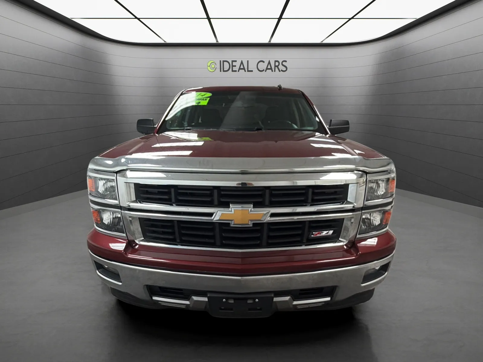 Chevrolet Silverado photo 2