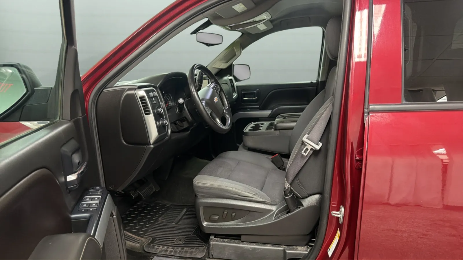 Chevrolet Silverado photo 20