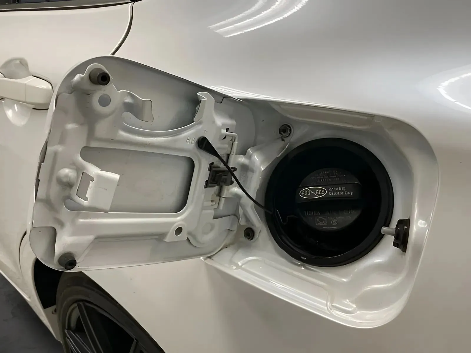2017 Toyota Camry XSE - Photo 29
