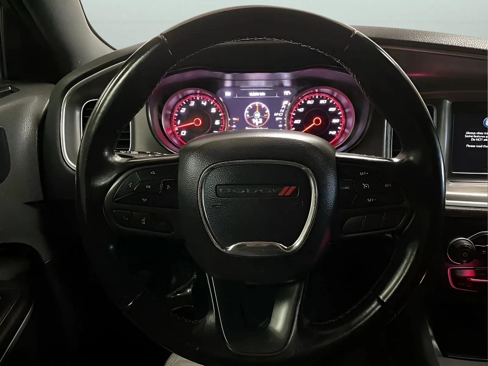 2022 Dodge Charger SXT - Photo 17