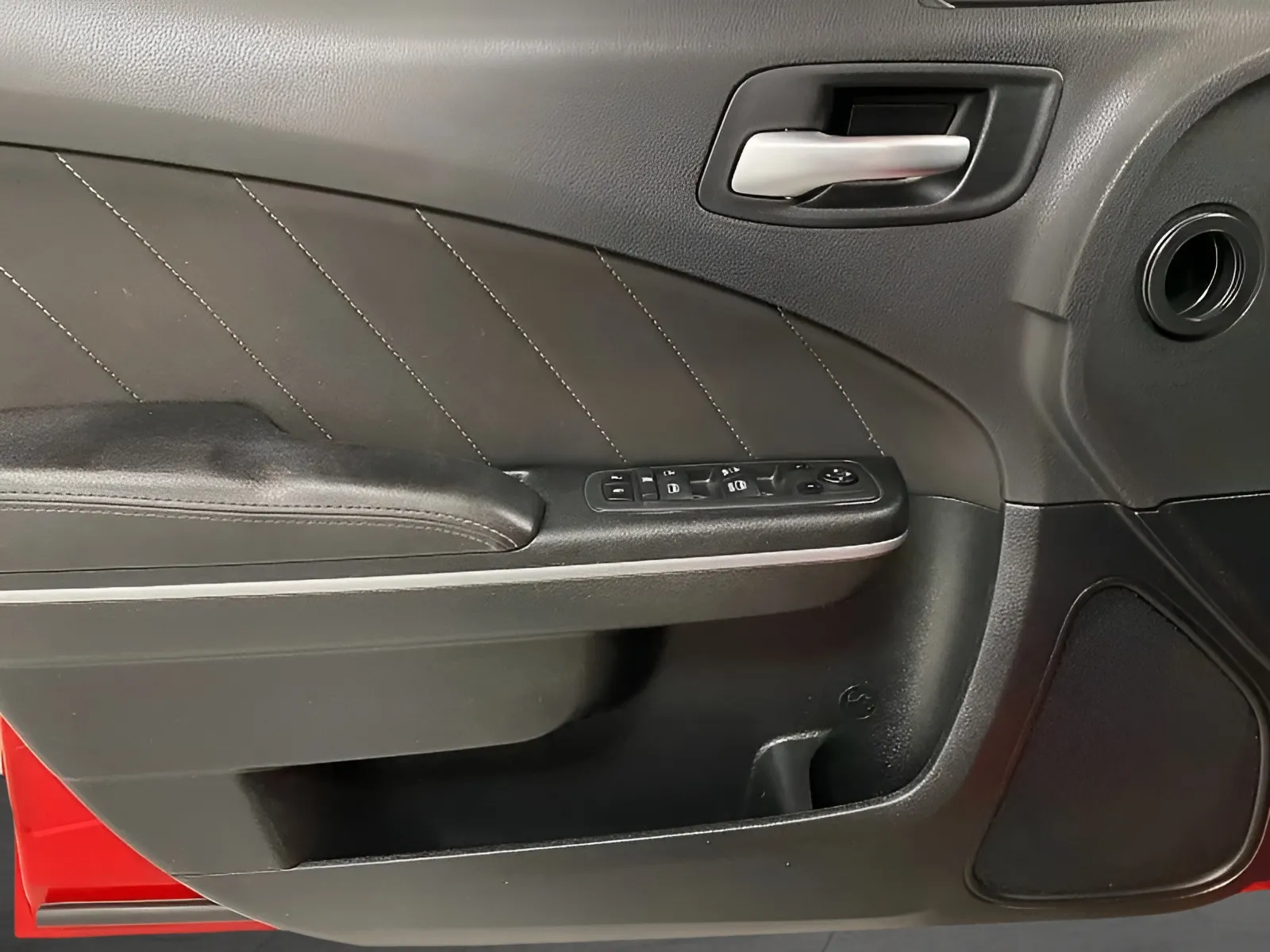 2022 Dodge Charger SXT - Photo 10
