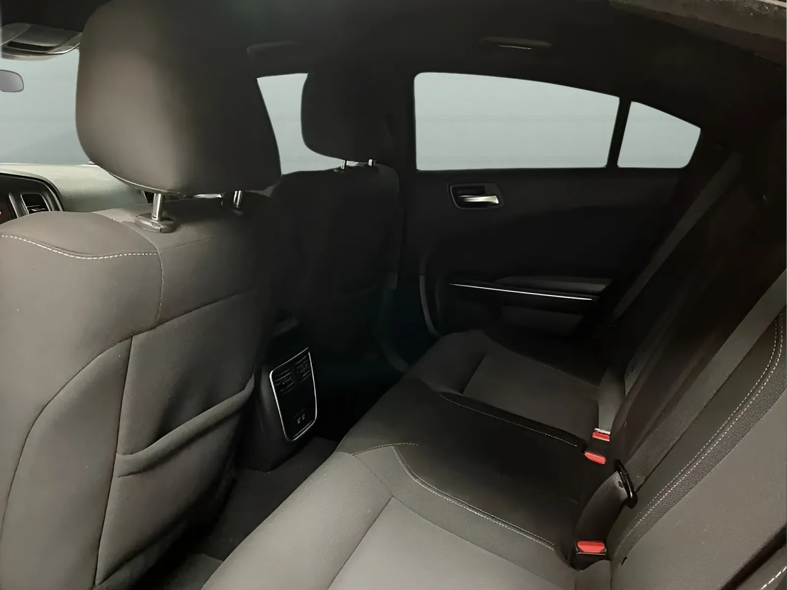 2022 Dodge Charger SXT - Photo 11